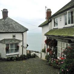 Clovelly cottage and alley
